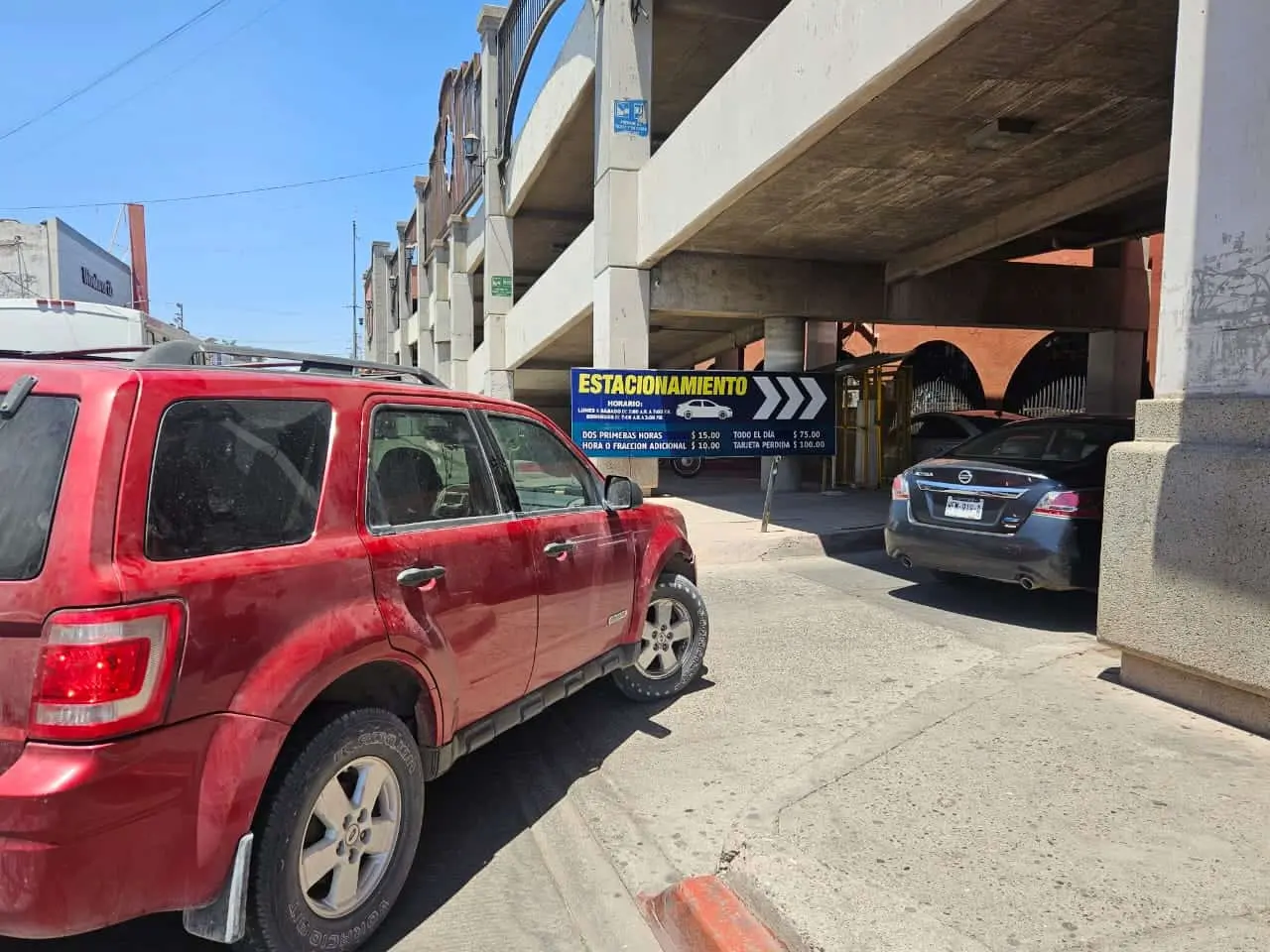 Abrirán en Mercajeme los dos niveles de estacionamiento