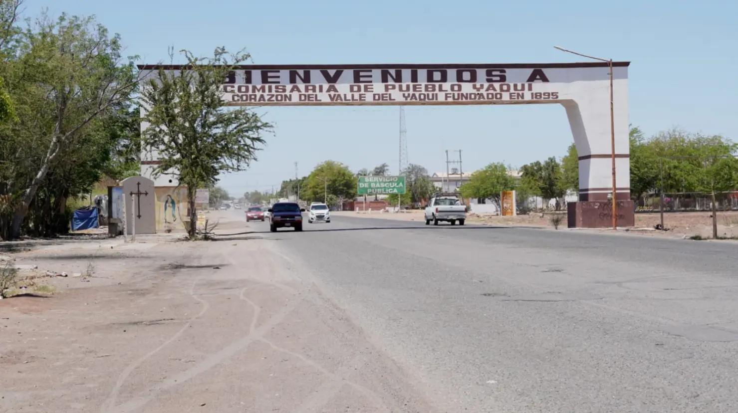 Revisan construcción de negocio en banqueta de Pueblo Yaqui