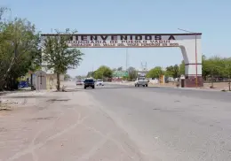 Revisan construcción de negocio en banqueta de Pueblo Yaqui