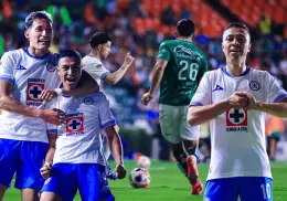 Cruz Azul vence 3-2 a León en la Ida de Cuartos de Final del Clausura 2025