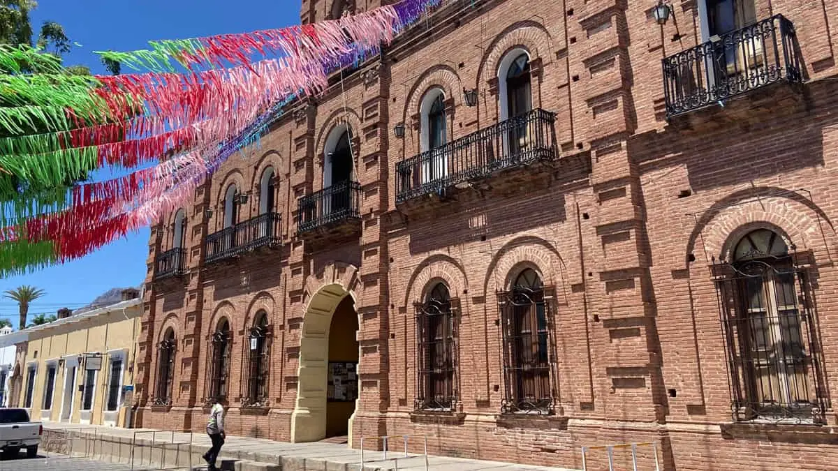 Palacio de Álamos, historia y cultura