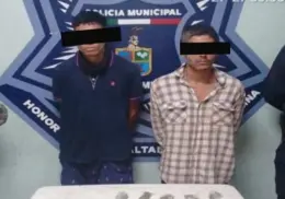 Policía Municipal de Cajeme y Marina detienen a dos por delitos contra la salud en El Portón