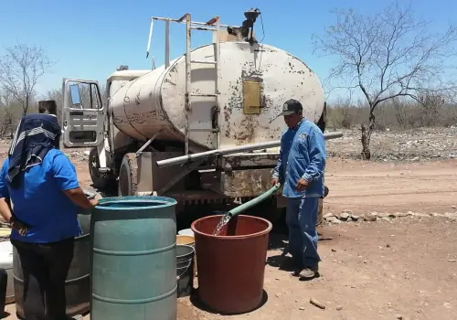 Llama alcalde Retes a cuidar el uso del agua
