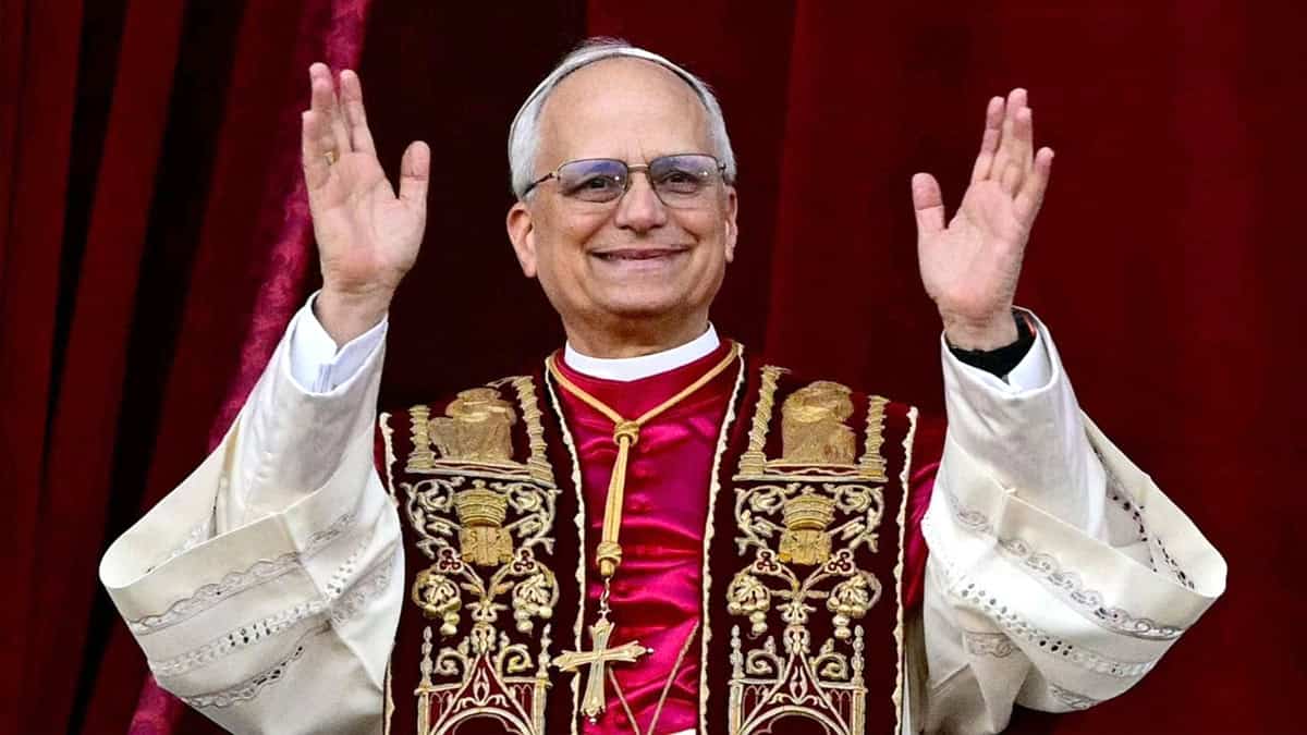 Así luce el Papa León XIV en la portada de la revista TIME, tras su ascenso al trono de San Pedro