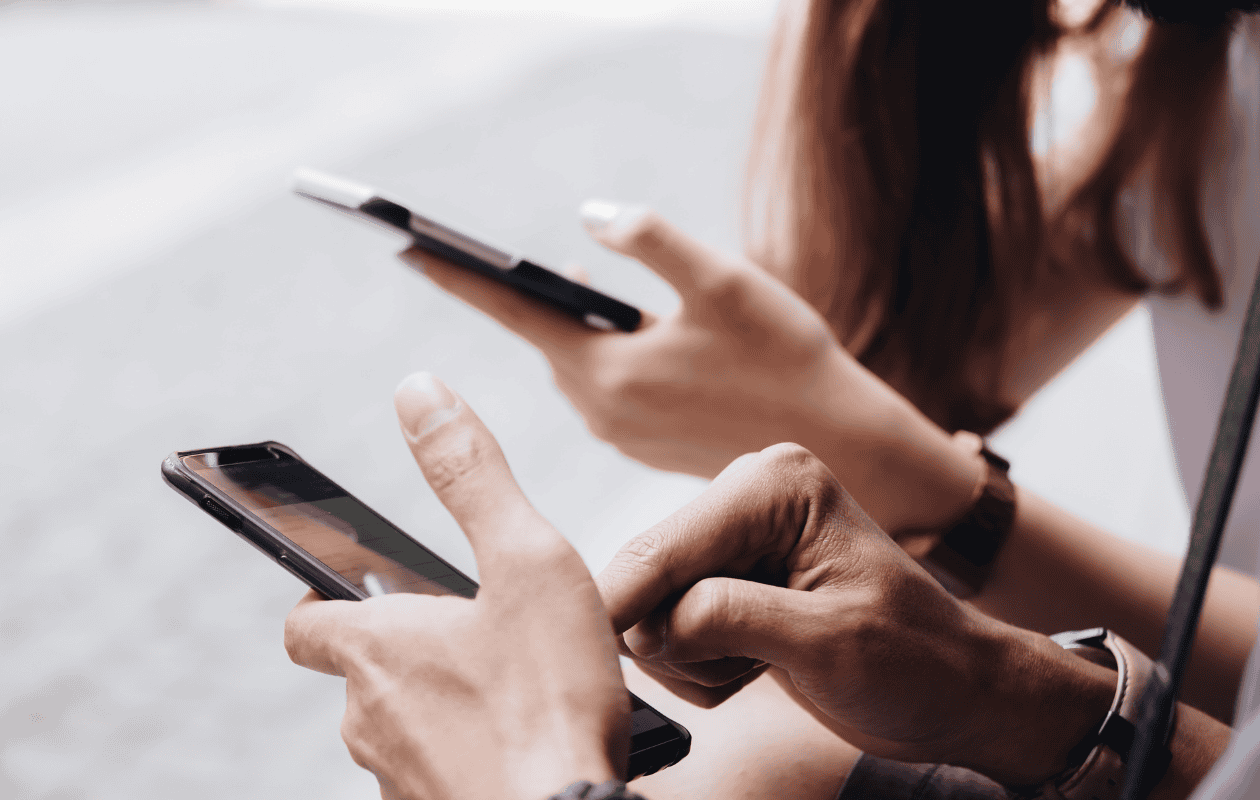 ¿Cómo usan las redes sociales los jóvenes con trastornos mentales? Un estudio de Cambridge lo revela