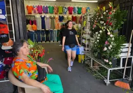 Cumple con expectativas venta de flores