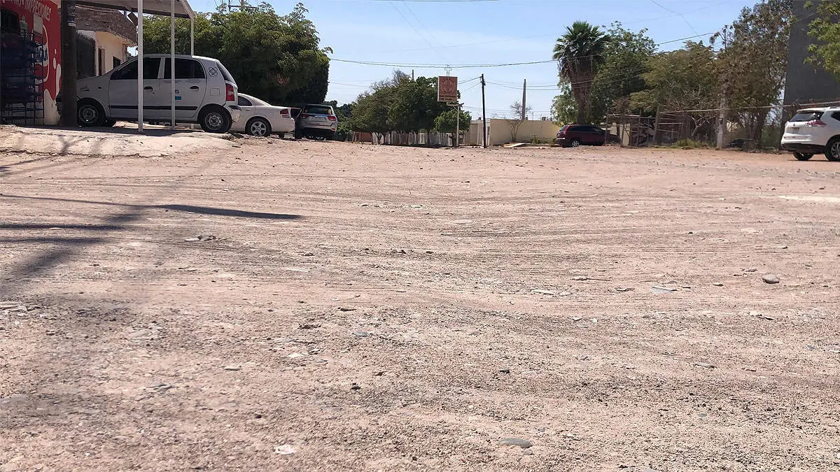 Piden vecinos de la zona rural que se pavimenten las calles