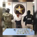 En Ciudad Obregón, intenta huir en bicicleta de las autoridades; traía arma y droga