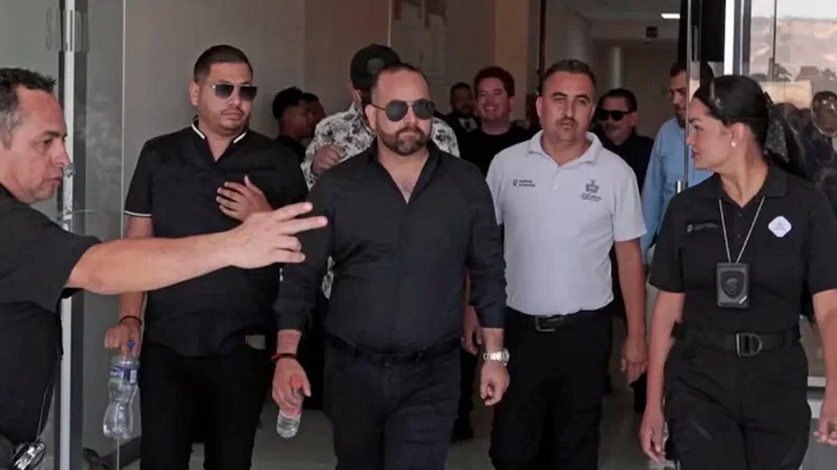 Los Alegres del Barranco son vinculados a proceso por hacer apología del delito
