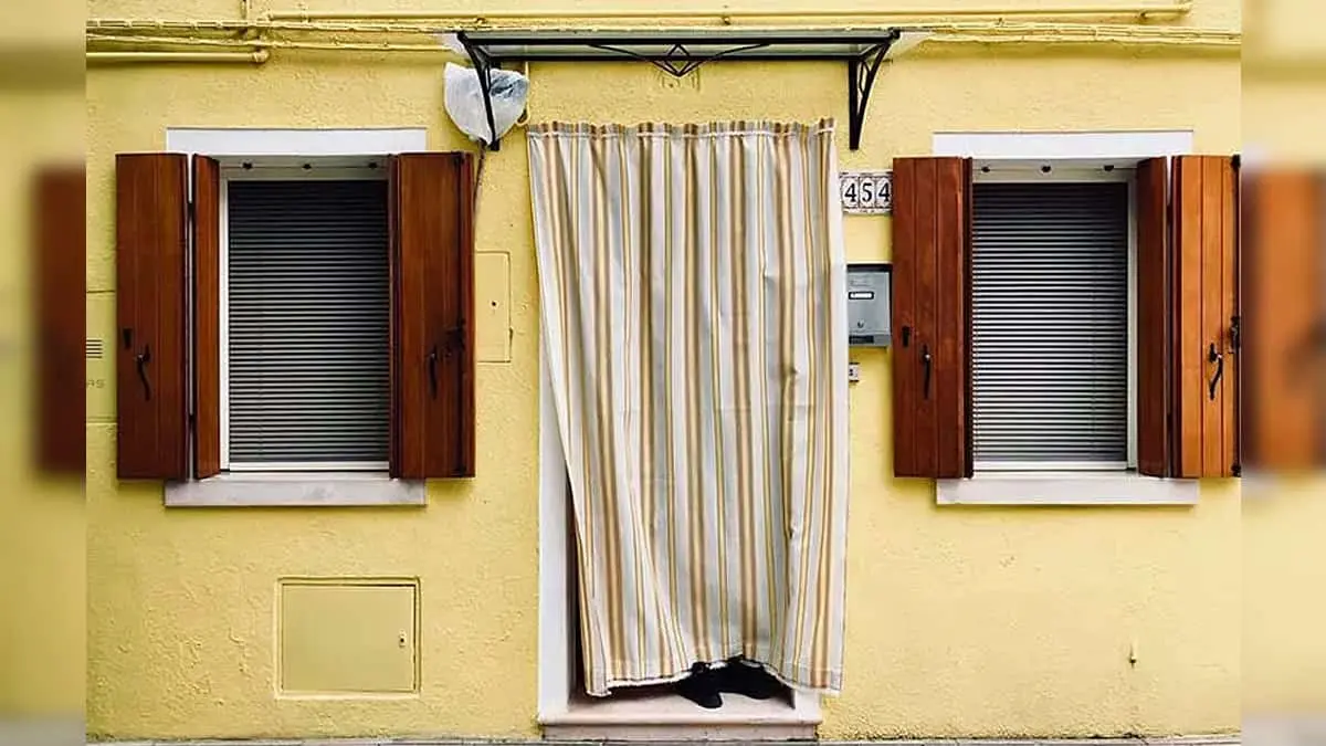 3 formas de hacer que tu casa se sienta más fresca sin gastar mucho dinero