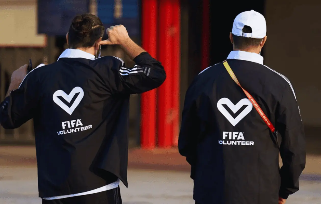 Conoce las fechas y los requisitos para ser voluntario en un mundial de futbol.