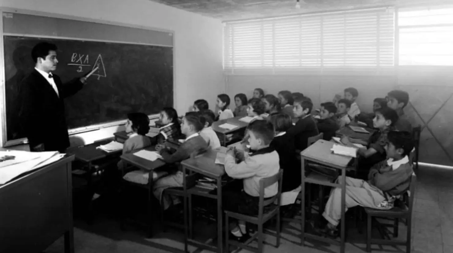 Día del Maestro: Los pilares de la educación celebran su día en México