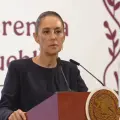 Sheinbaum felicita a los maestros en su día y anuncia aumento salarial y otros beneficios