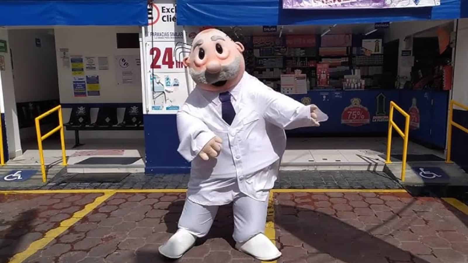 ¿Cuánto gana el Dr. Simi? Este es el salario promedio de la botarga de Farmacias Similares