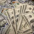 Precio del dólar hoy viernes 16 de mayo: El peso mexicano cede terreno