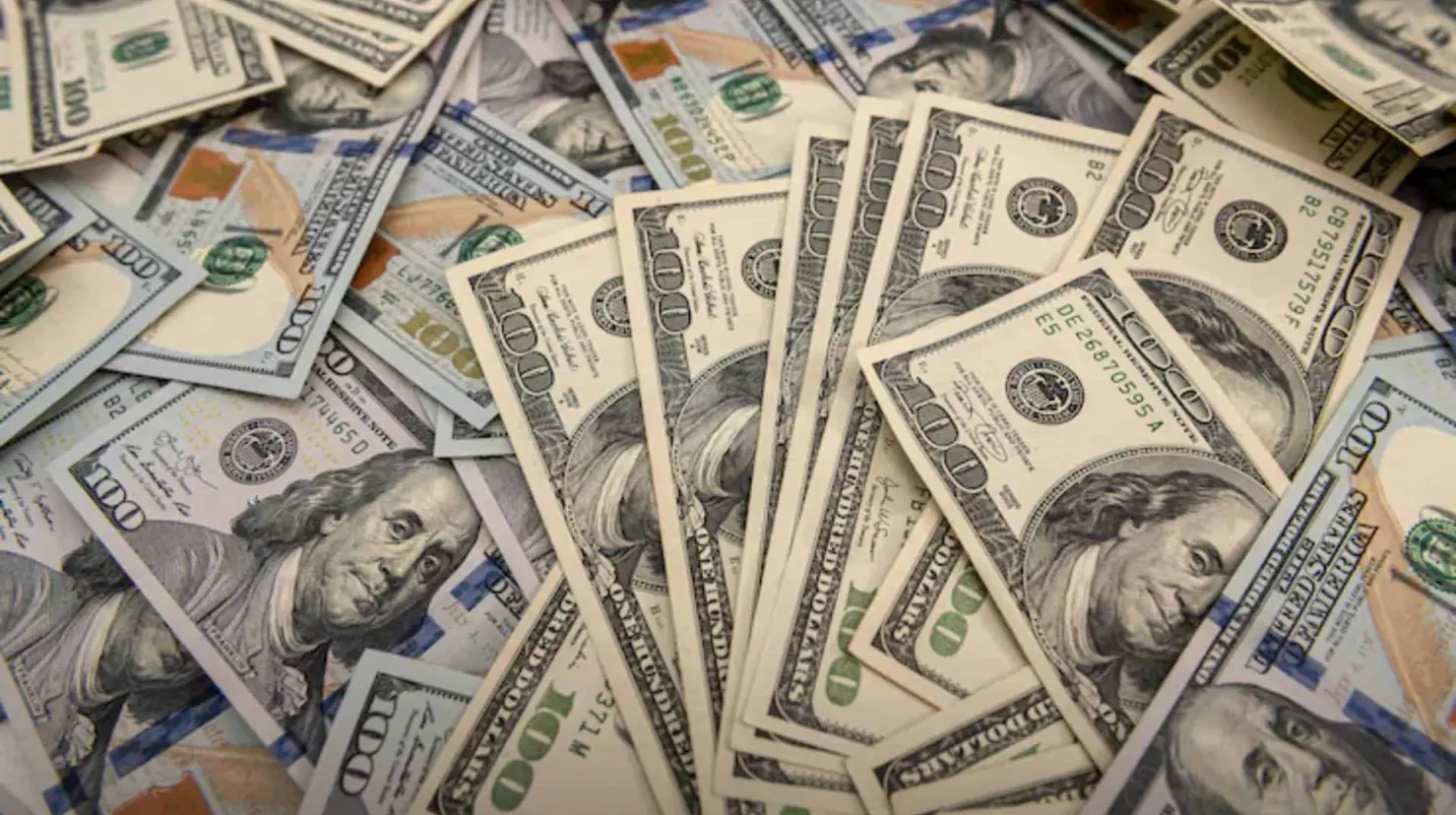 Precio del dólar hoy viernes 16 de mayo: El peso mexicano cede terreno