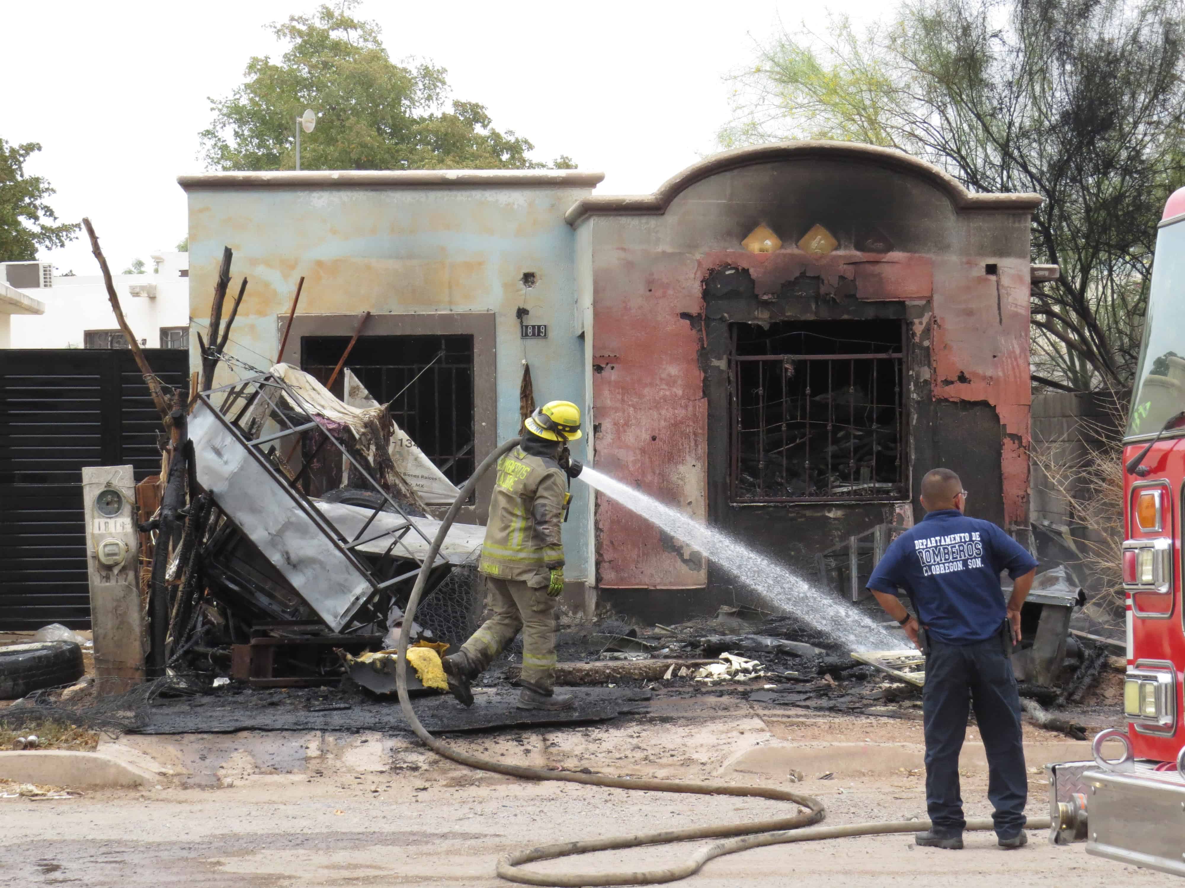 Se incendia vivienda en la Misión San Rafael, al sur de Ciudad Obregón