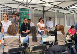 Arranca en Sonora entrega de uniformes escolares gratuitos