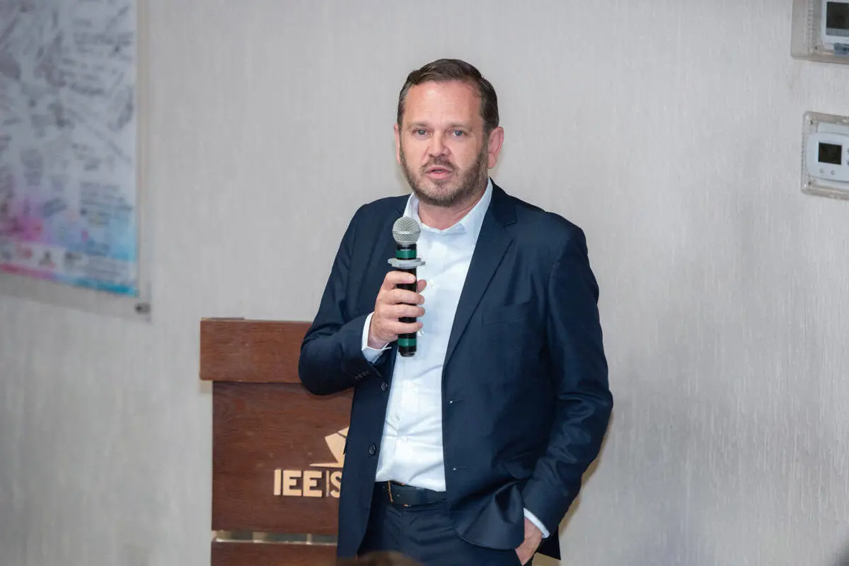 “Es un ciudadano en contra de un candidato a juez, la investigación apenas en proceso y digamos que es por actos indebidos, así lo menciona, entonces se está investigando apenas, es una, la única que tenemos”, detalló el presidente del IEE