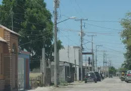 Fallas de alumbrado público persisten en colonia Villa Bonita