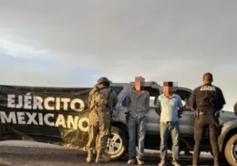 Aseguran camioneta robada en salida sur de Ciudad Obregón