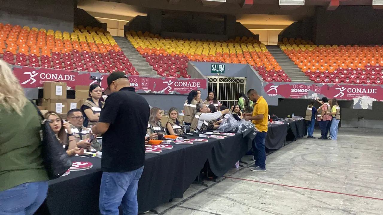 Como parte de agilizar la entrega de uniformes escolares, la SEC contará con un área especial para personas con discapacidad, adultos mayores y embarazadas
