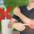 Ni leche ni yogur: la bebida llena de calcio que debes consumir para fortalecer tus huesos
