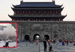 VIDEO | Torre de la dinastía Ming en China fue restaurada hace un año y se desplomó; estaba en pie desde 1375