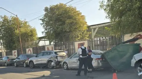 Aparatoso accidente en la Infonavit Yucujímari, en Ciudad Obregón
