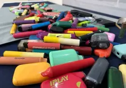 Advierte sobre daños de salud por consumo de cigarros electrónicos