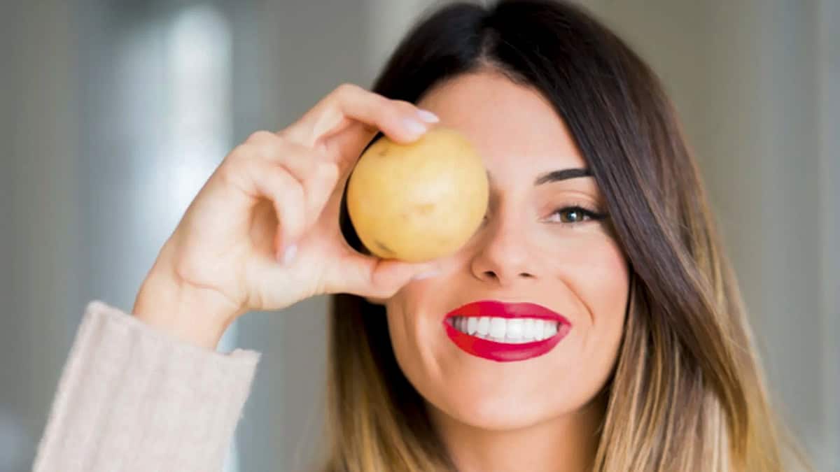 El remedio casero de la abuela, descubre el poder de la mascarilla de papa para un rostro uniforme