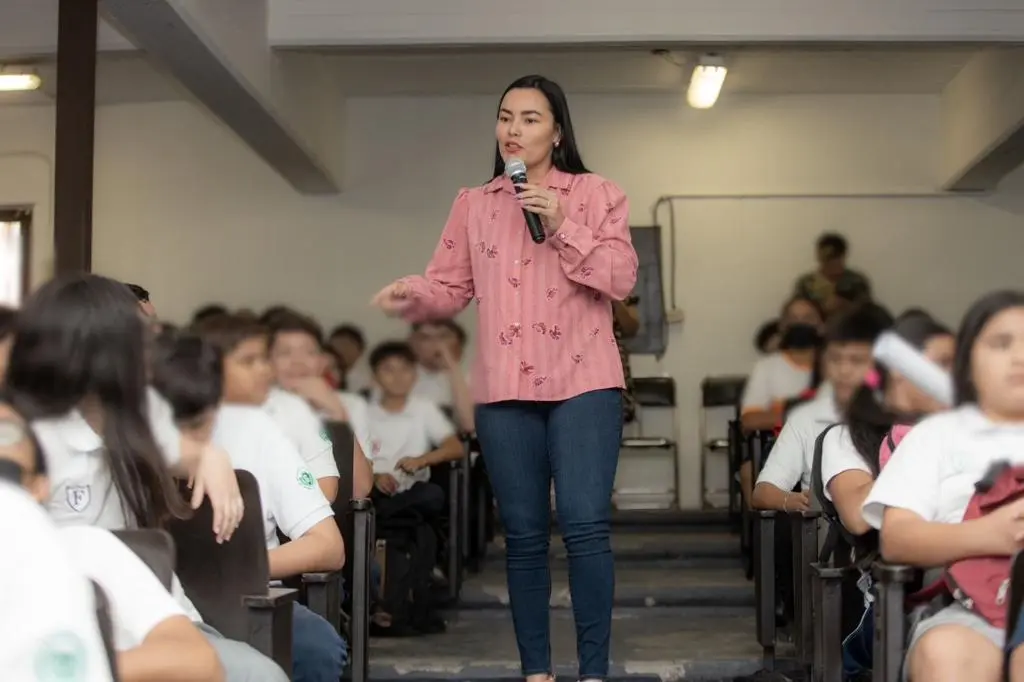 Los cortometrajes no podrán haber sido presentados en ninguna otra competencia, festival, institución, colectivo o empresa. Las personas interesadas pueden comunicarse al teléfono 662 397 8364 de lunes a viernes en horario de 08:00 a 15:00 horas o enviar un correo electrónico a luis.taddei@sonora.gob.mx
