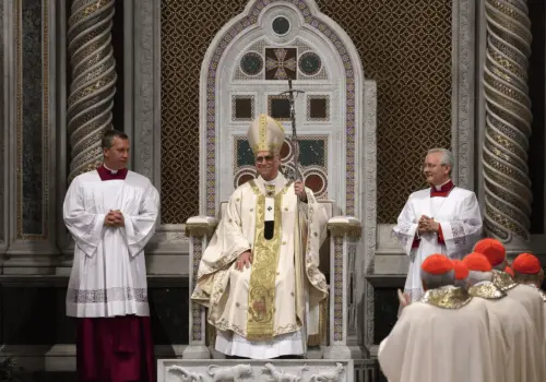 "Ofrezco lo poco que tengo y que soy": la frase que marca el inicio del pontificado de León XIV