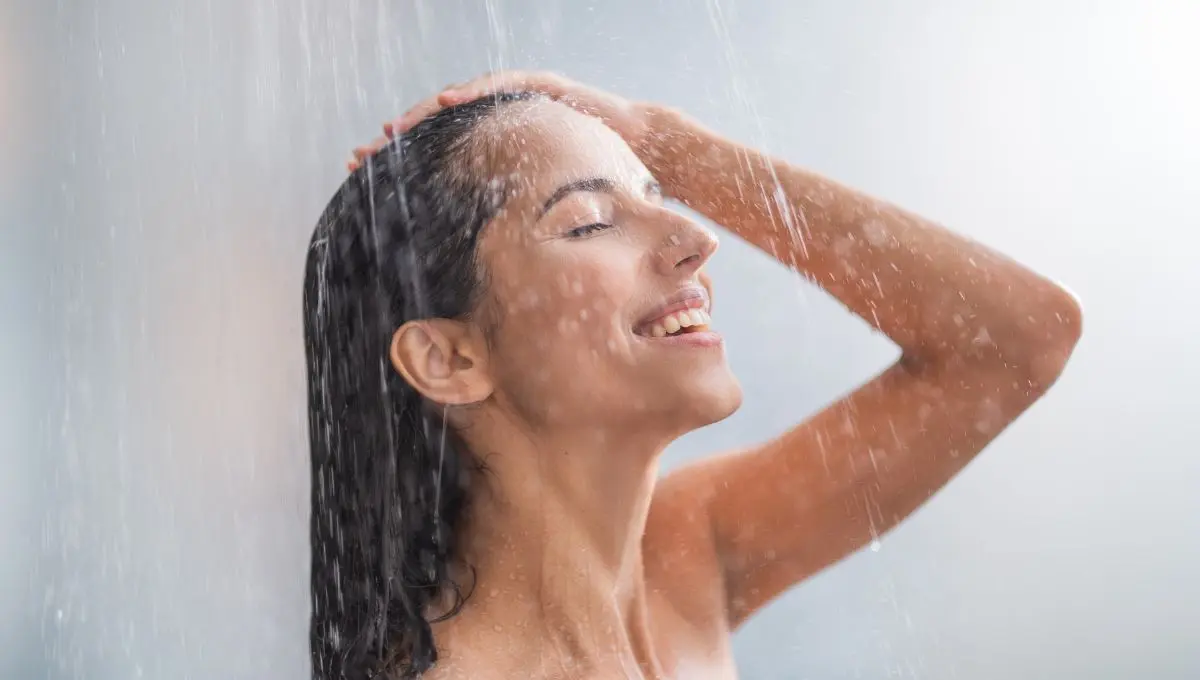Descubre cuándo tomar un baño / Canva