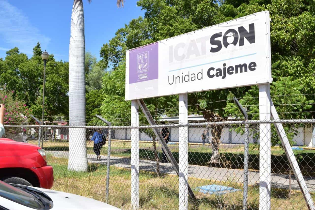 Impulsa Icatson Obregón inclusión de estudiantes con discapacidad