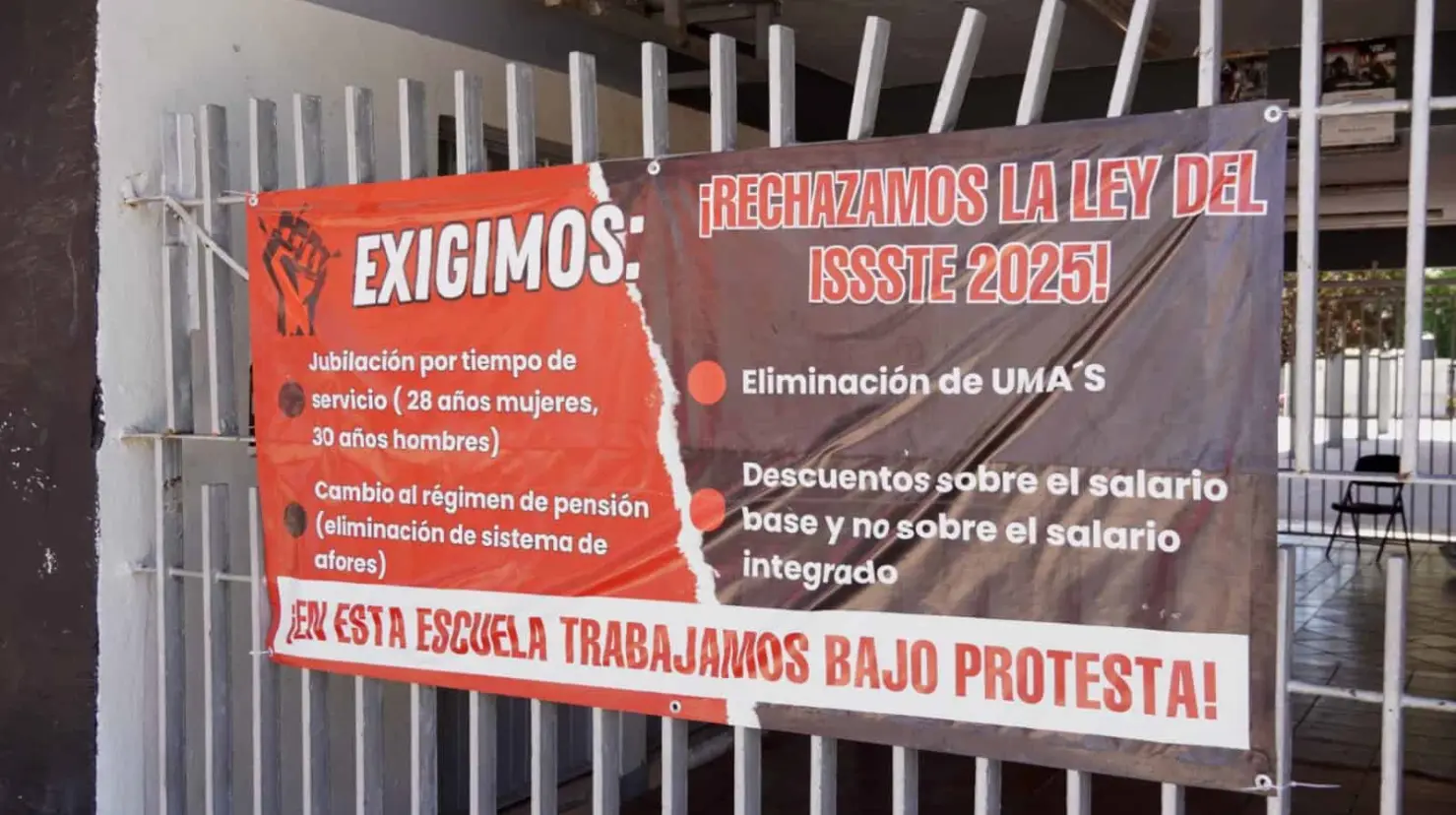 Maestros en paro atienden alumnos a distancia: aplican formatos como en la pandemia