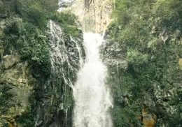 Conoce el Pueblo Mágico de Puebla donde se encuentra la segunda cascada más alta de México