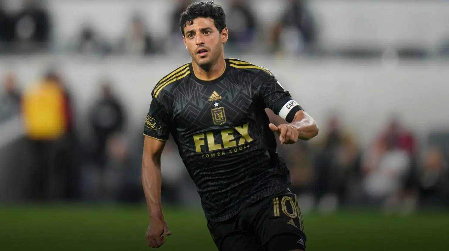 ¿Cuál es la fortuna de Carlos Vela tras su retiro del futbol?