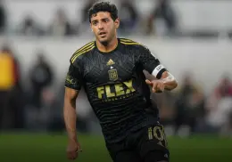 ¿Cuál es la fortuna de Carlos Vela tras su retiro del futbol?