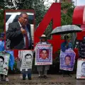 Padres exigen la destitución del fiscal en el caso Ayotzinapa tras declarar que buscan cadáveres de los 43 estudiantes