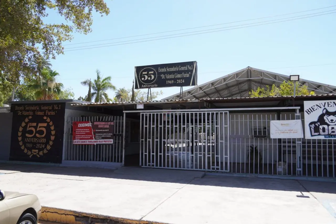 Retoman clases en Secundaria General 1 de Obregón