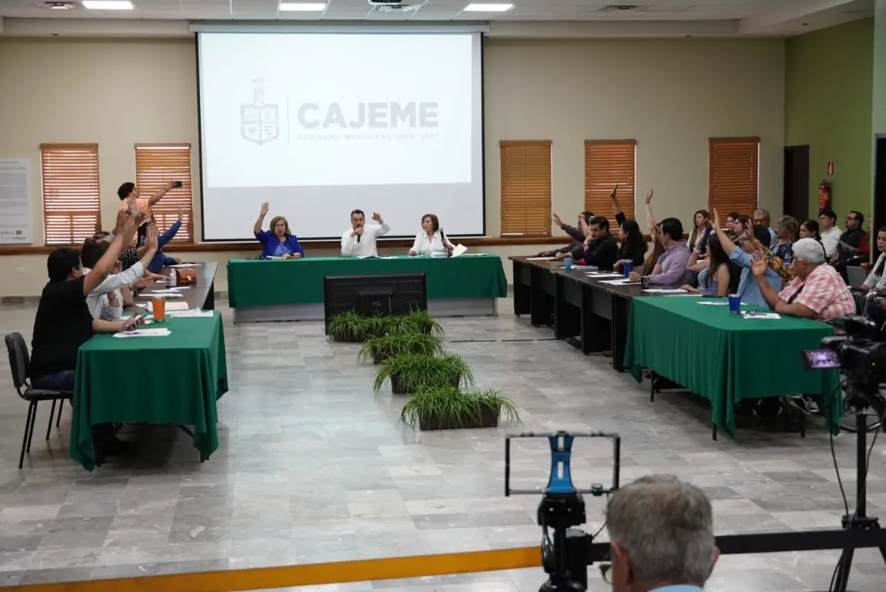 Regidores aprueban la desincorporación y donación de terrenos