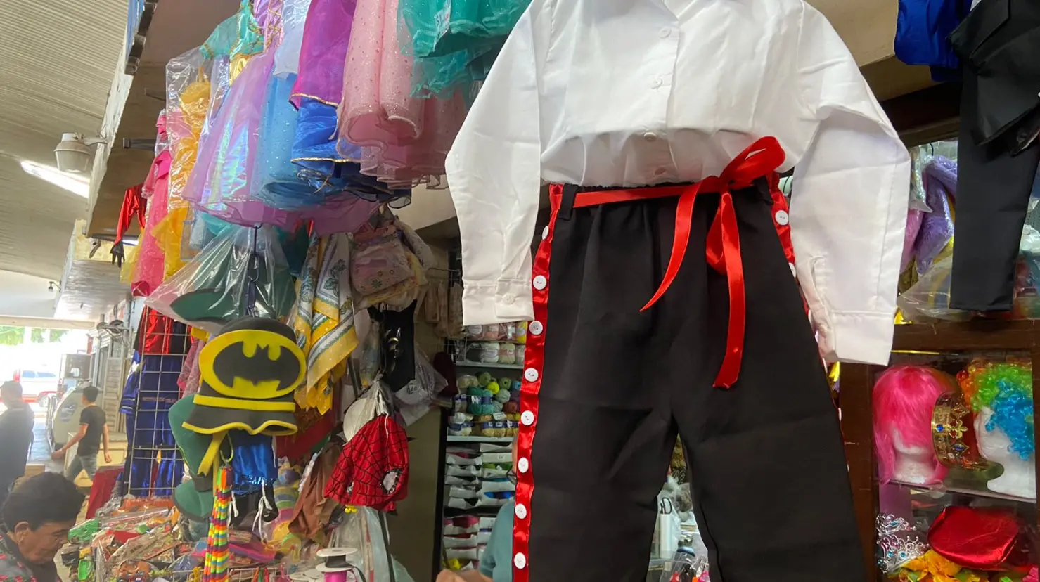 Trajes de San Juan, un atuendo muy buscado en Navojoa