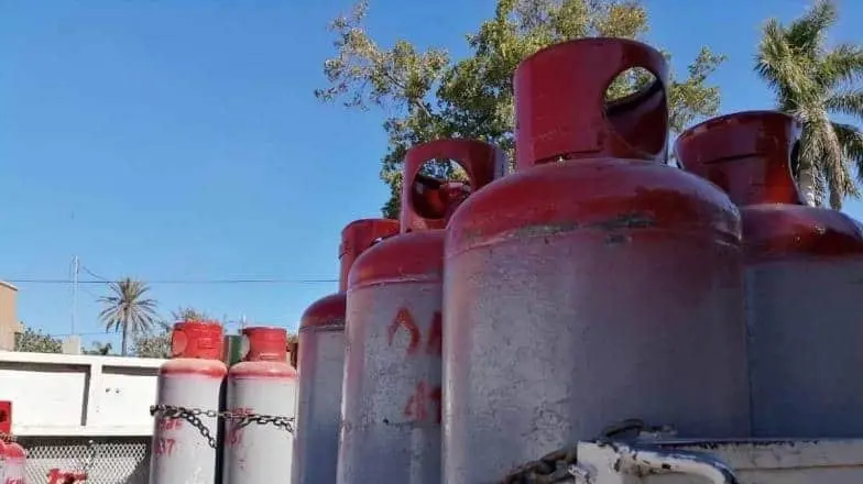 Protección Civil Municipal recomienda cambiar cilindros de gas LP
