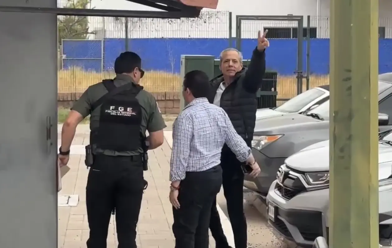 Fue trasladado a la Sede Regional de Justicia Penal de Culiacán.