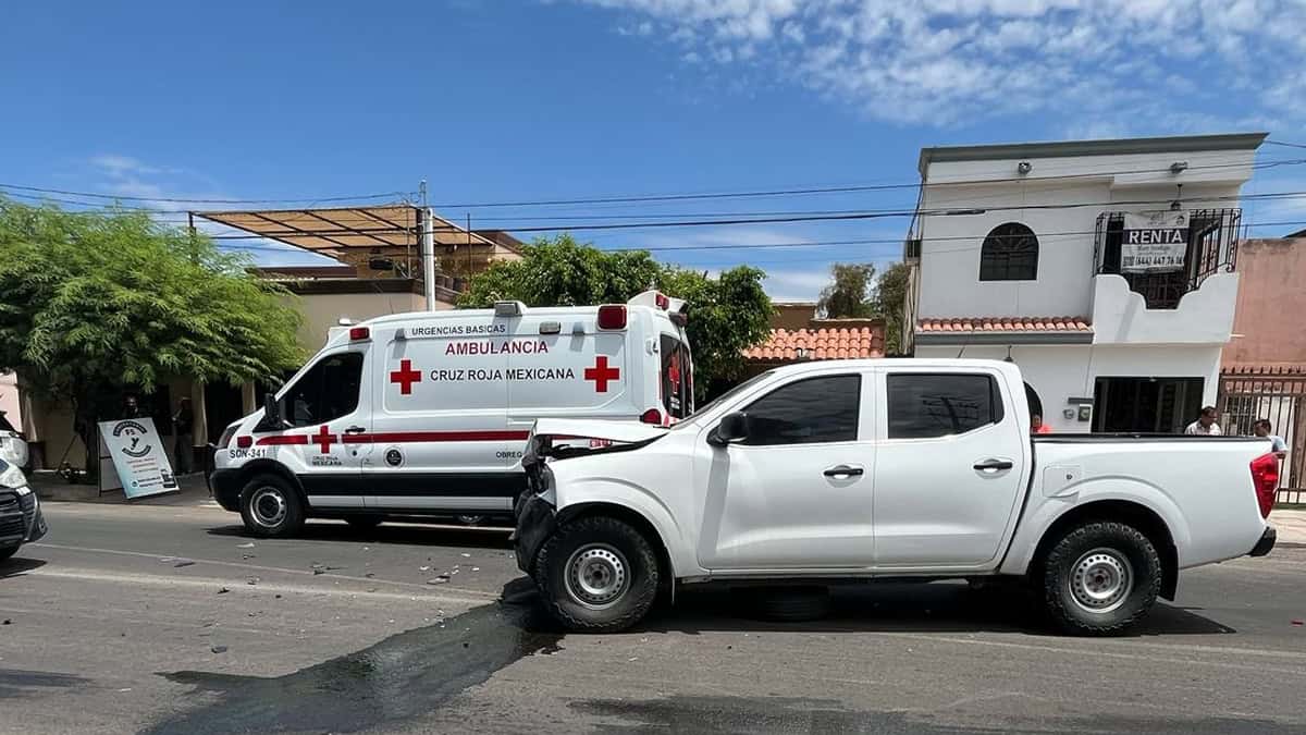 Tres lesionados deja fuerte choque al poniente de Ciudad Obregón