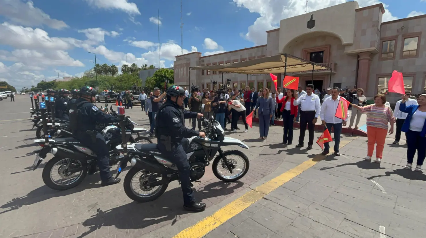 Entregan equipamiento a policías municipales