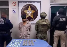 Detienen a sujeto con droga en la Primero de Mayo; lo acompañaba un menor de edad