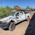 Intentan ganarle el paso al tren en Empalme; hay dos heridos