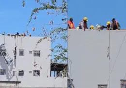 ¡Se salvan de milagro trabajadores de la construcción en IMSS de Navojoa! | VIDEO